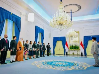 Dubes Negara Tetangga