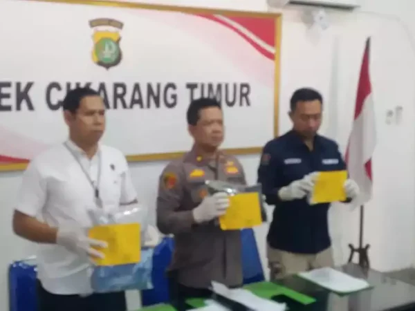 Polsek Cikarang Timur Amankan Dua Pelaku Curat R2, Satu Ditetapkan DPO