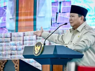 Prabowo Minta Bunga PNM Mekaar Turun di Bawah 9 Persen