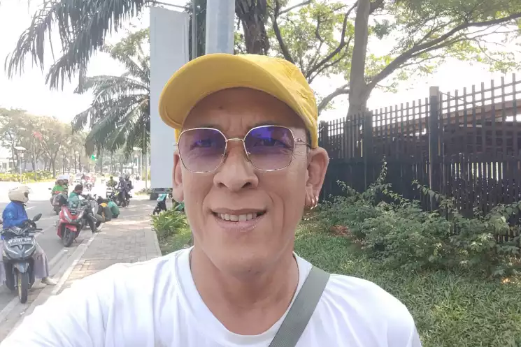 Pengunduran Diri Frits Saikat
