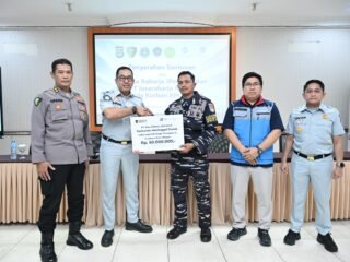 Jasa Raharja Serahkan Santunan kepada Keluarga  ABK Korban KM Virgo  